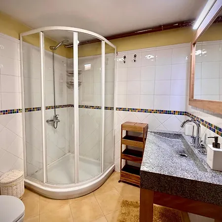 Bed & Breakfast La Indefinida Toranzo